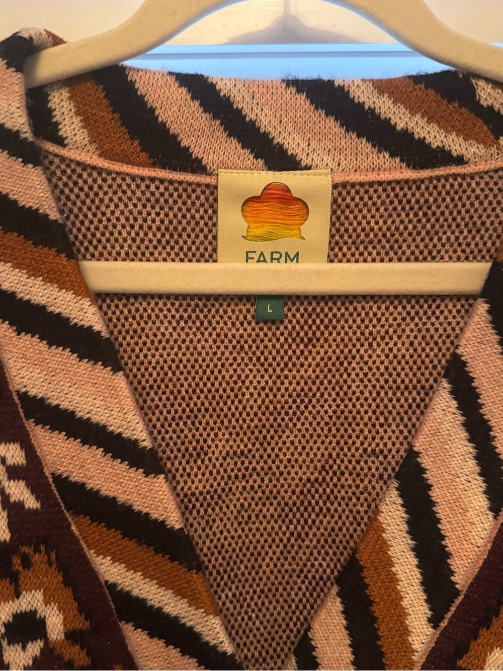 FARM Rio Brown and Cream Patterned V-Neck Cardigan - Picture 2 of 8